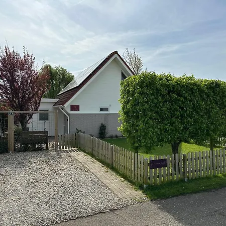 Holiday home Zee-tijd Herkingen
